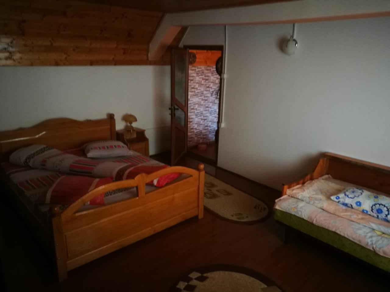 Pensiunea Remus Hotel Novaci-Străini Eksteriør billede