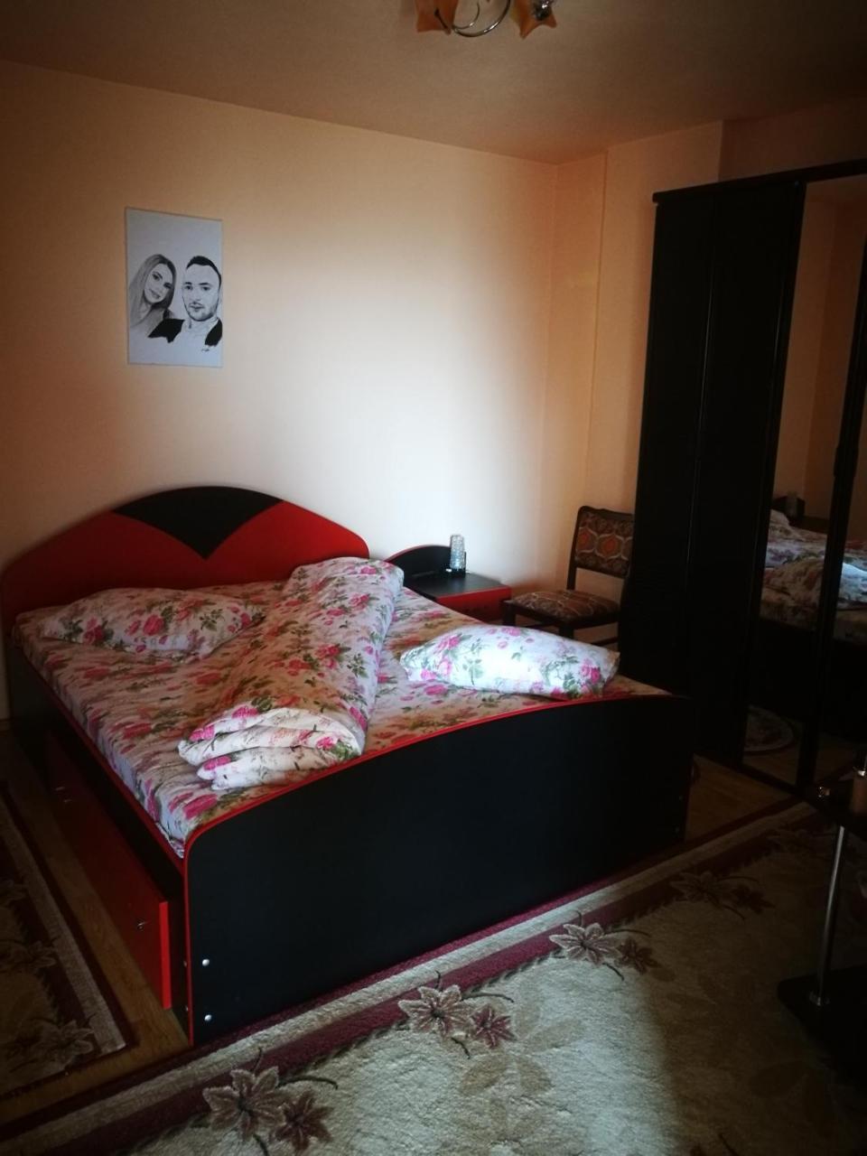 Pensiunea Remus Hotel Novaci-Străini Eksteriør billede